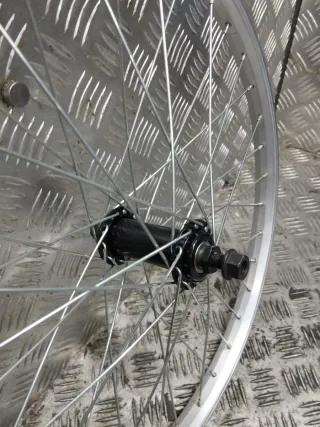 Rueda de bicicleta infantil