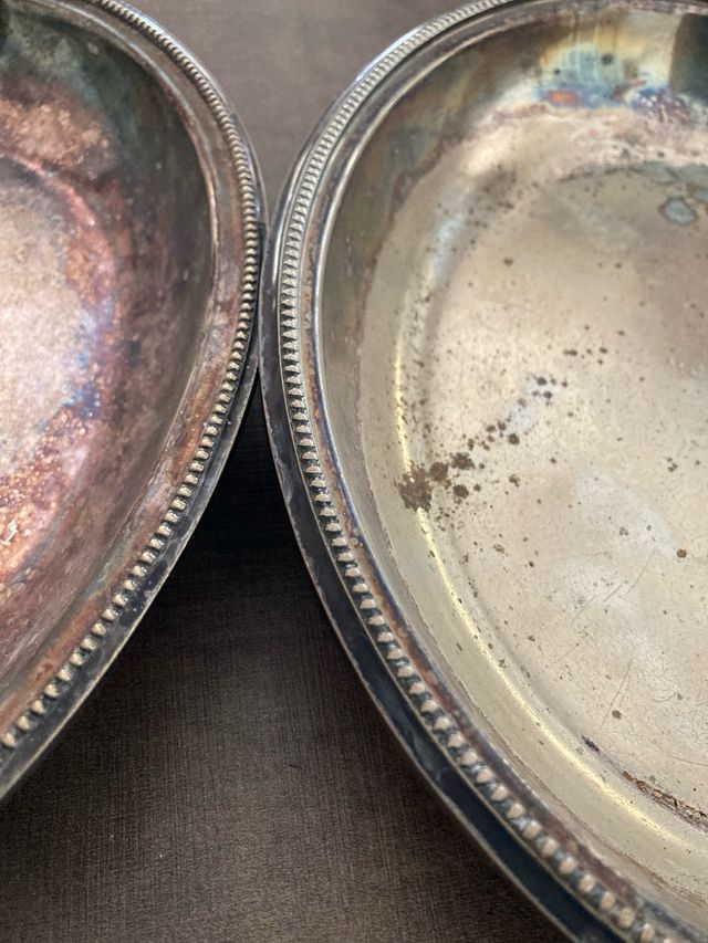 Portavivande ovale vintage in metallo