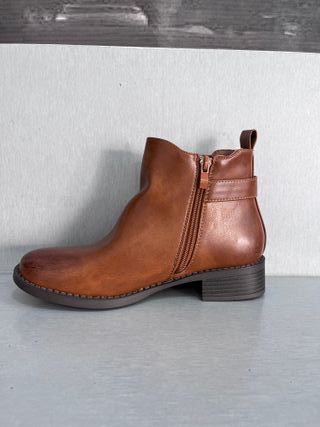Botines piel sintética marrones talla 36 Nuevos