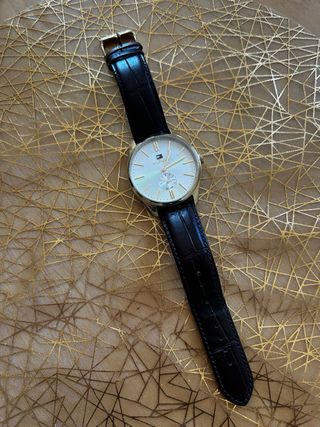 Reloj Tommy Hilfiger Cuero Marrón y Dorado