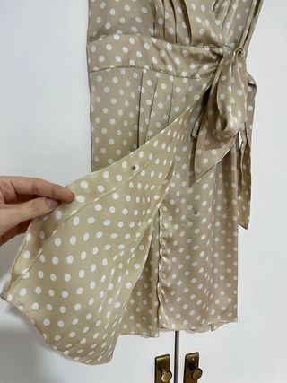 Vestido Poete lunares cruzado beige