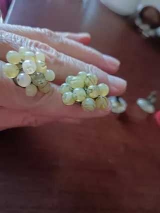 Tres juegos pendientes antiguos pinza