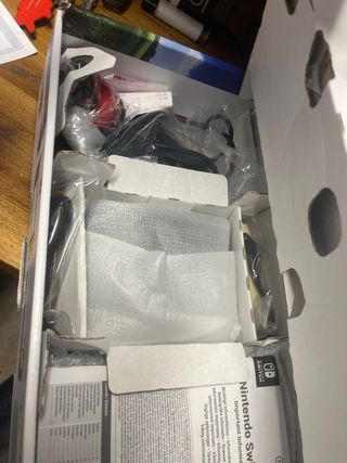 Nintendo Switch Edición Pikachu Completa