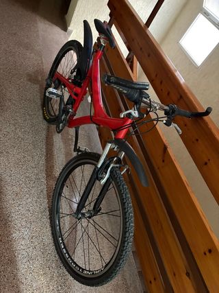 Bicicleta Roja Montaña