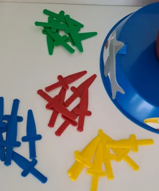 LOTE 2 JUEGOS DE MESA