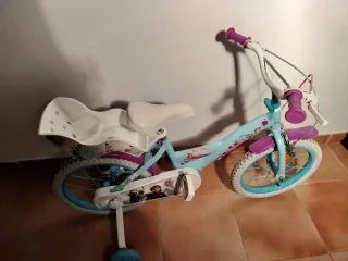 Bicicleta Frozen niña con ruedines