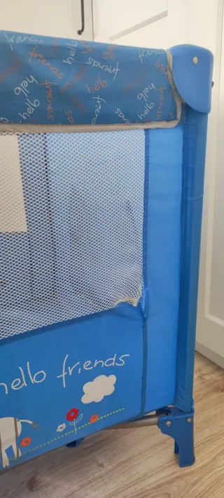 Parque cuna azul infantil