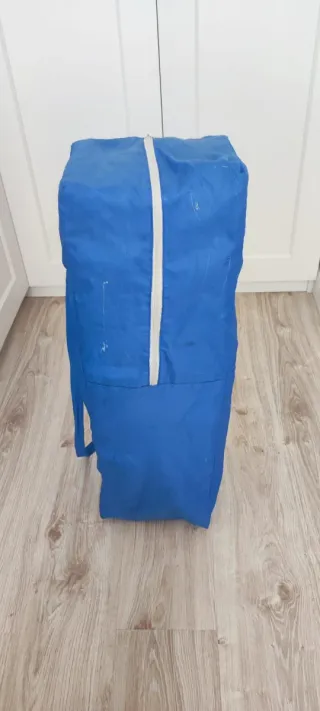 Parque cuna azul infantil