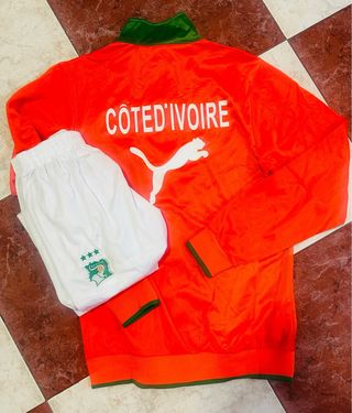 Conjunto deportivo Puma Costa de Marfil