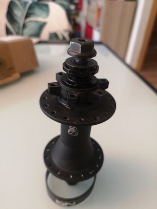 Buje trasero NS Rotary Dirt Jump 135mm Disco