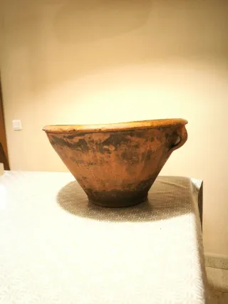 Lebrillo antiguo de barro