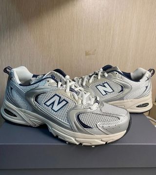 New Balance 530 Talla 40 Plata y Azul