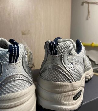 New Balance 530 Talla 40 Plata y Azul