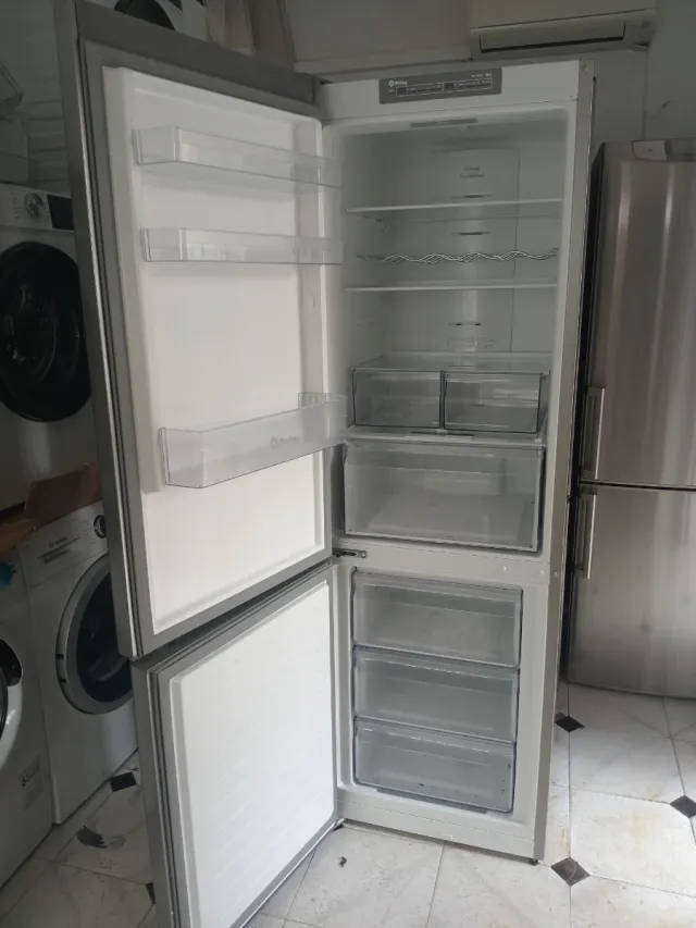 Frigorífico Balay plateado