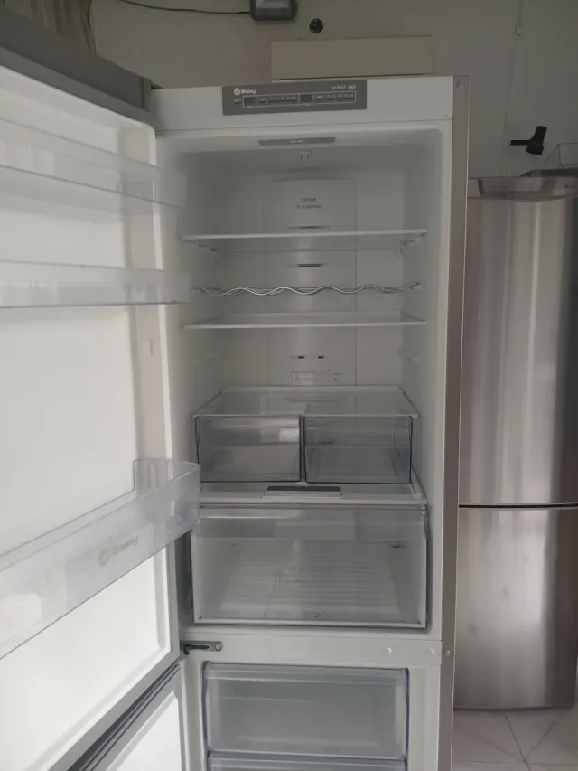 Frigorífico Balay plateado