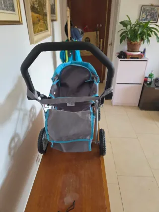 Muñeco Bebé Llorón y Cochecito Juguete