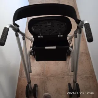 Andador con asiento de exterior 4 ruedas