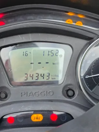 Piaggio MP3 300 hpe 34000 kmtrs