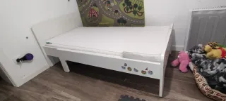 Cama infantil blanca extensible IKEA SLÄKT