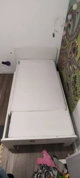 Cama infantil blanca extensible IKEA SLÄKT