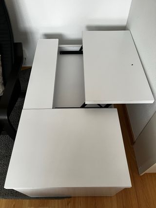Mesa blanca elevable