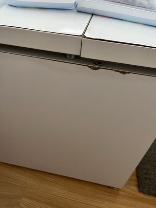 Mesa blanca elevable