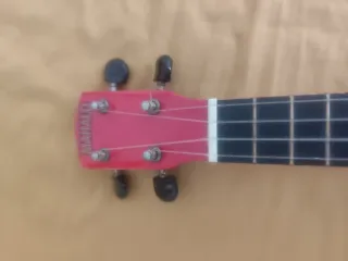 Ukelele Rojo