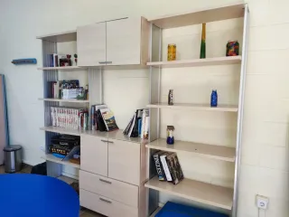 Estantería modular con cajones y baldas