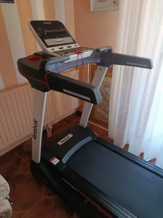 Cinta de Correr Reebok JETSERIES