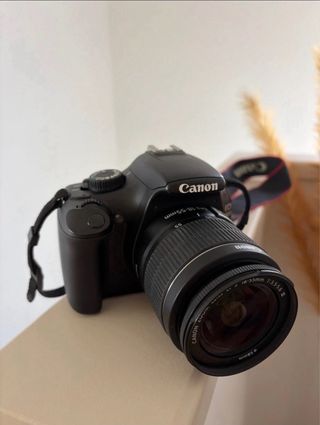 Cámara Canon EOS 1100D