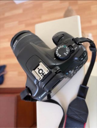 Cámara Canon EOS 1100D