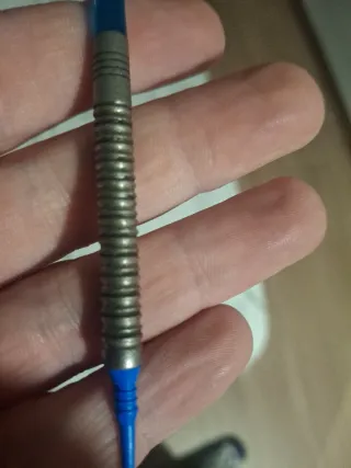 3 juegos dardos + 2 estuches