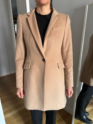 Abrigo corto lana beige