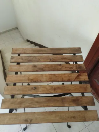 Mesa de terraza plegable madera y metal