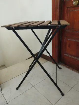 Mesa de terraza plegable madera y metal