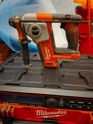 Taladro Percutor SDS Milwaukee M18