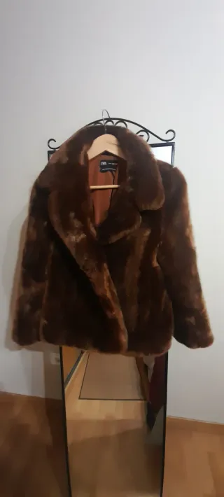 Chaqueta pelo Zara marrón