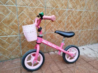 Bici de equilibrio infantil rosa