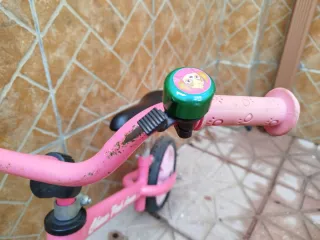 Bici de equilibrio infantil rosa