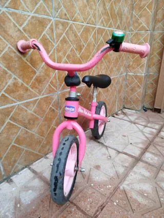 Bici de equilibrio infantil rosa