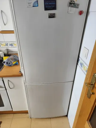 Lavadora, nevera, microondas, lavavajillas