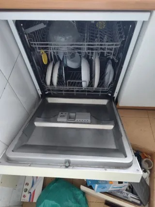 Lavadora, nevera, microondas, lavavajillas