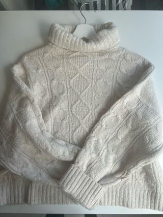 Jersey Stradivarius trenzado cuello alto