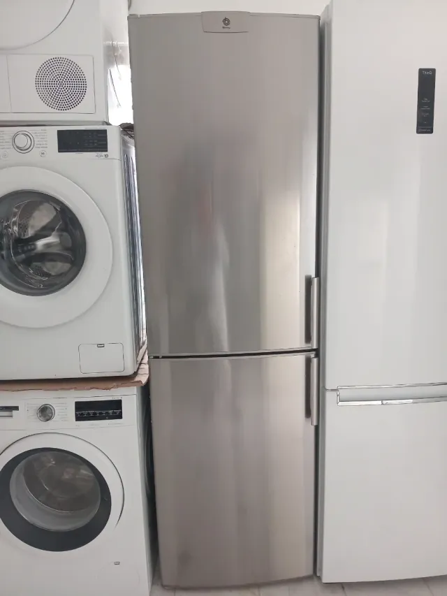 Frigorífico Balay plateado