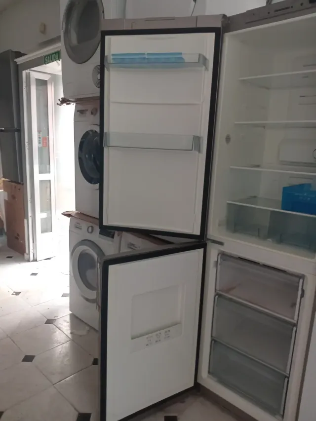 Frigorífico Balay plateado