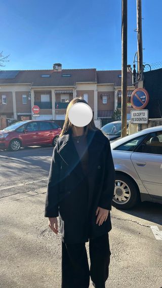 Abrigo de paño negro