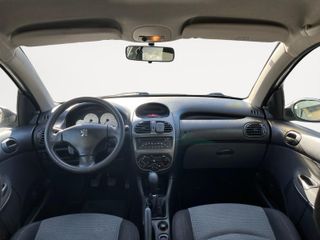 Peugeot 206 2004