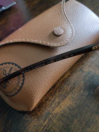 Gafas de sol Ray-Ban con funda