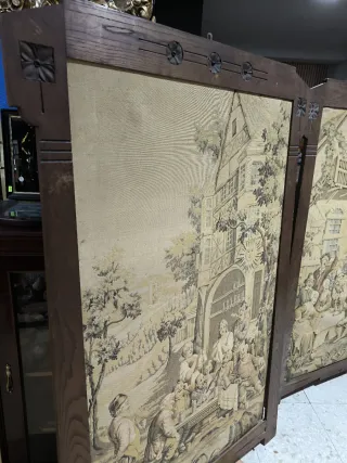 Par de tapices antiguos con marco