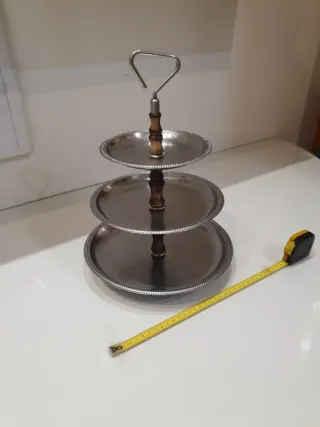 Frutero de metal de 3 pisos